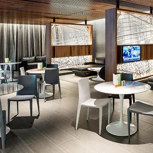Courtyard By Marriott Long Island City/new York Manhattan View *** ניו יורק
