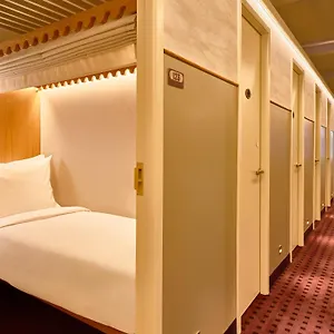 3* Hotel Now Now Noho